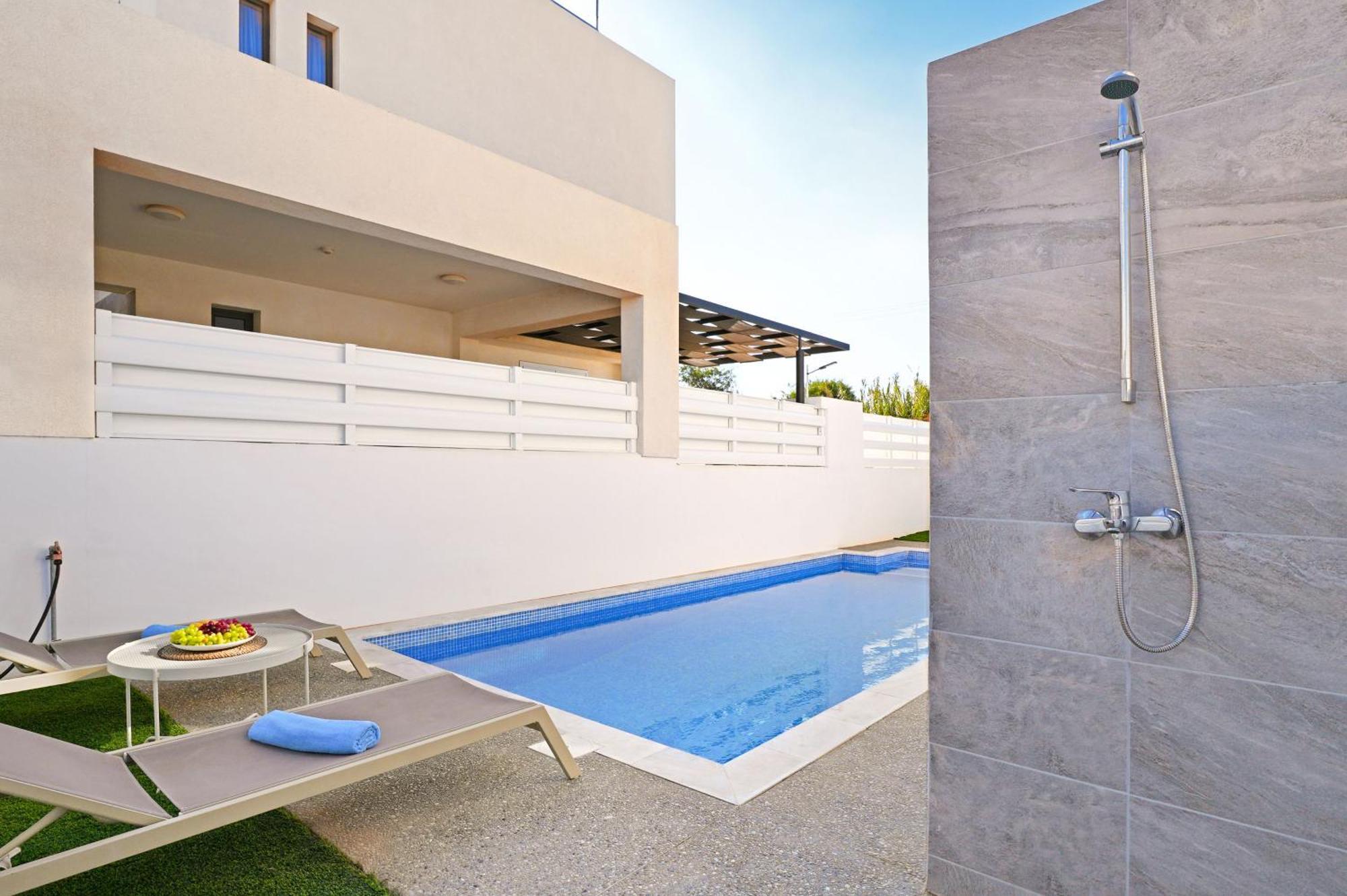 Villa Queen Valentina Protaras Buitenkant foto