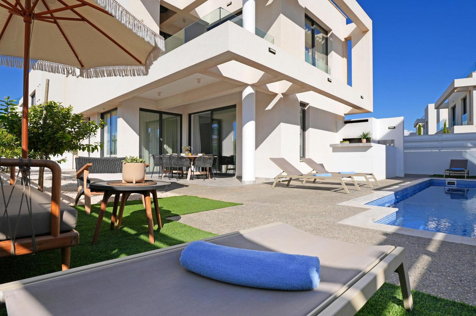 Villa Queen Valentina Protaras Buitenkant foto