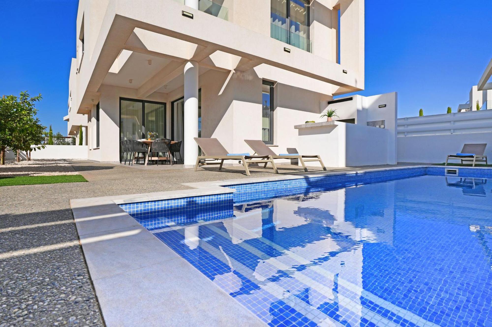 Villa Queen Valentina Protaras Buitenkant foto